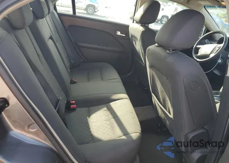 2010 Ford Fusion Se z USA, uszkodzony, nr VIN 3FAHP0HA4AR405751